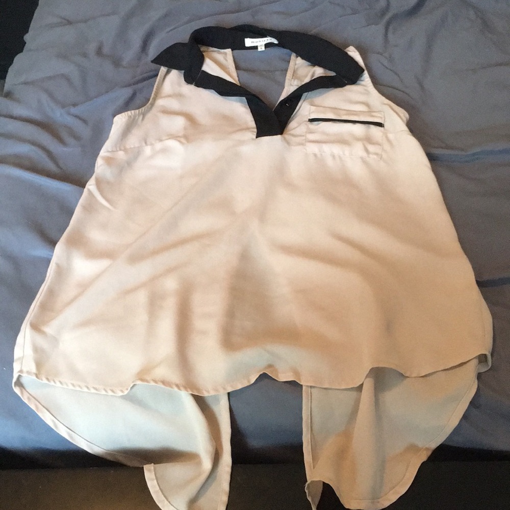 Monteau Tan Short Sleeved Blouse